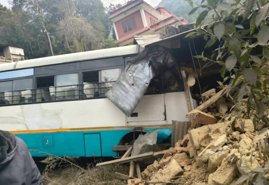जहरसिंहपौवामा बस दुर्घटना , २० बढी घाइते